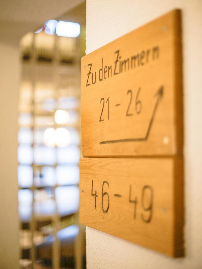 Hotel Gasthof Zum Biber Motten エクステリア 写真
