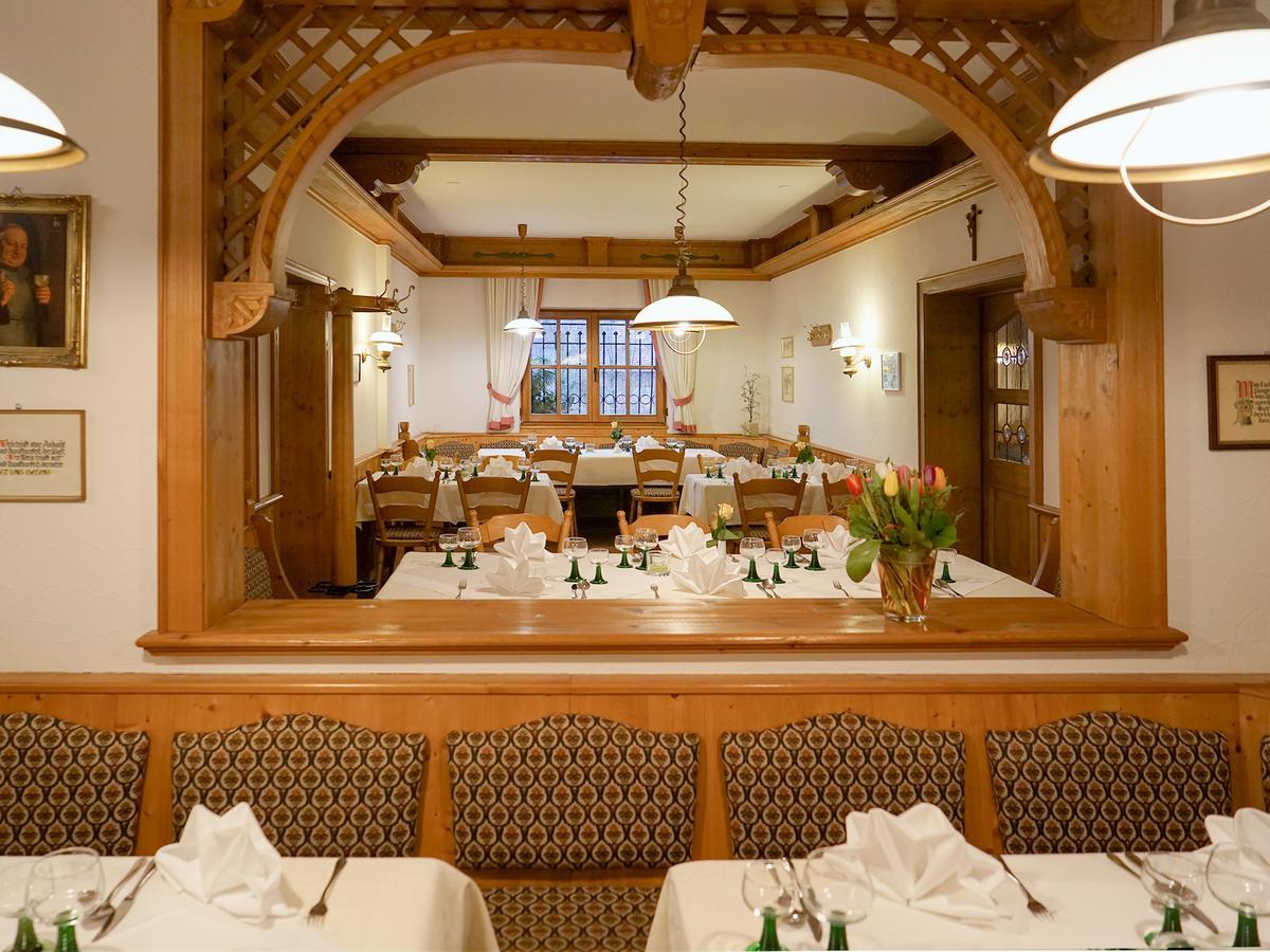 Hotel Gasthof Zum Biber Motten エクステリア 写真