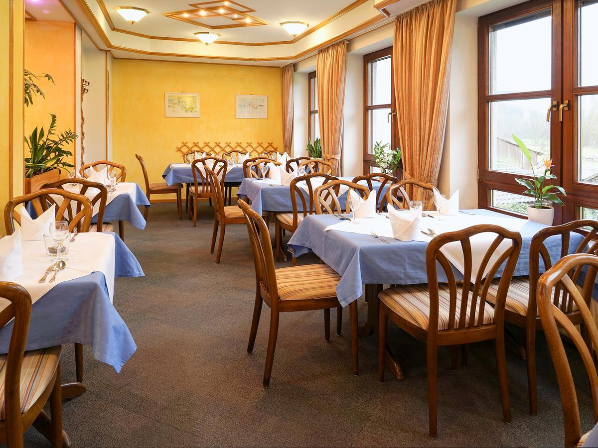 Hotel Gasthof Zum Biber Motten エクステリア 写真