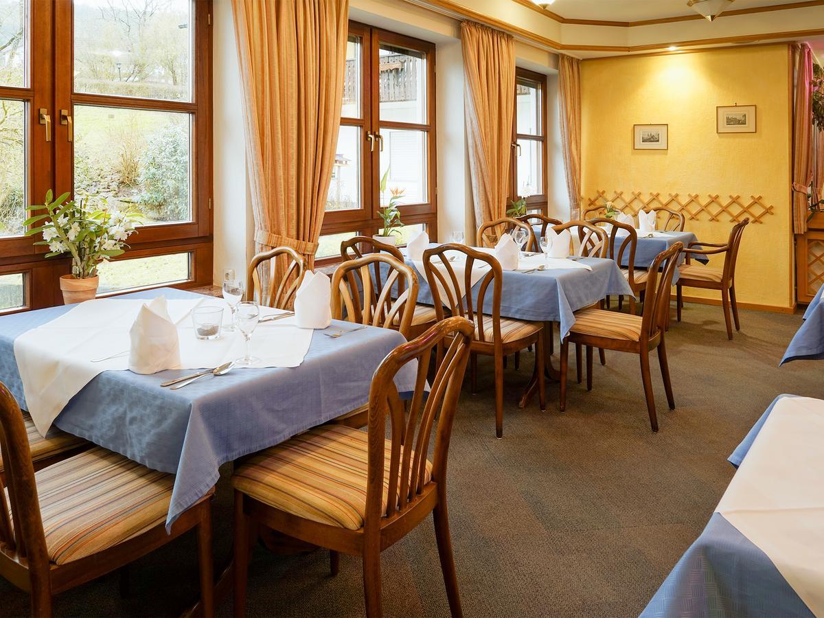 Hotel Gasthof Zum Biber Motten エクステリア 写真