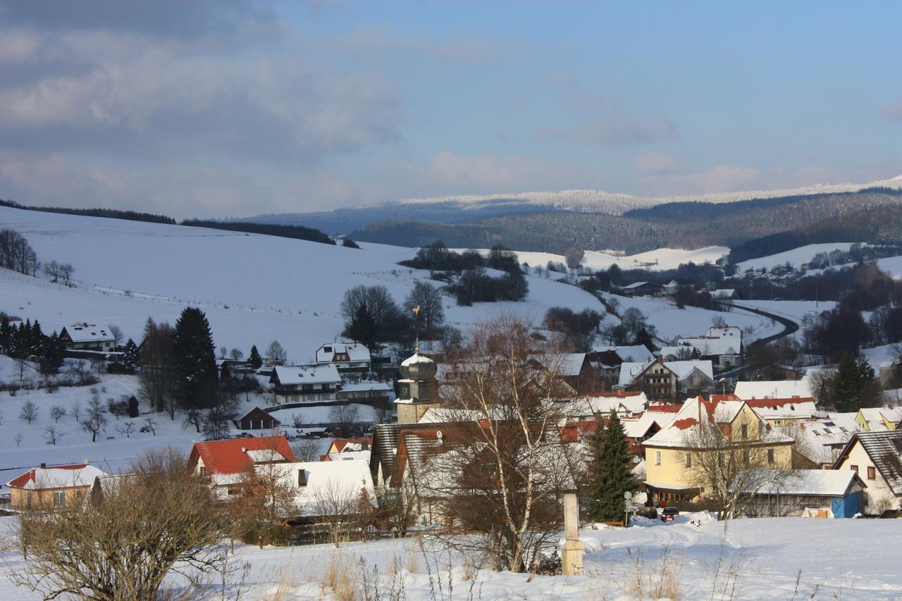 Hotel Gasthof Zum Biber Motten エクステリア 写真