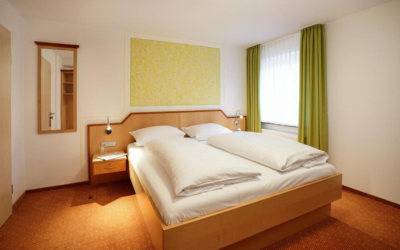 Hotel Gasthof Zum Biber Motten エクステリア 写真