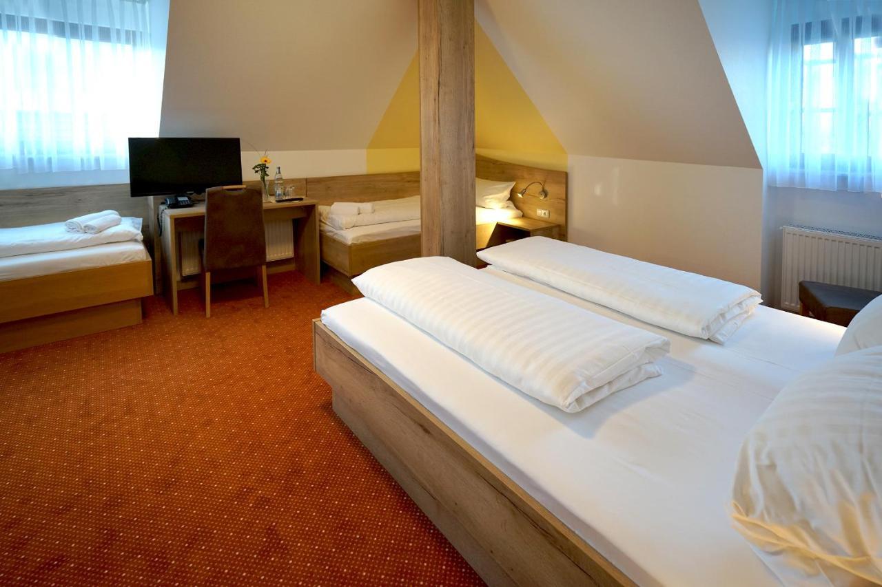 Hotel Gasthof Zum Biber Motten エクステリア 写真